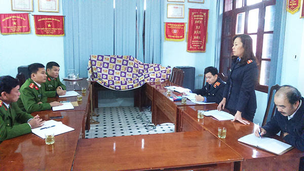 Liên ngành tư pháp huyện Tuyên Hóa tổ chức họp bàn, xác định án điểm